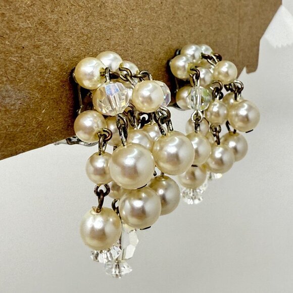 Vintage Imitation Pearl Dangle Drop Earrings Silver-Tone Mid Century Clip-on - Picture 4 of 7